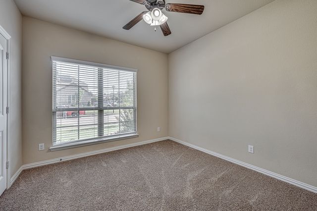 438 Brookdale Drive, Midlothian, TX 76065