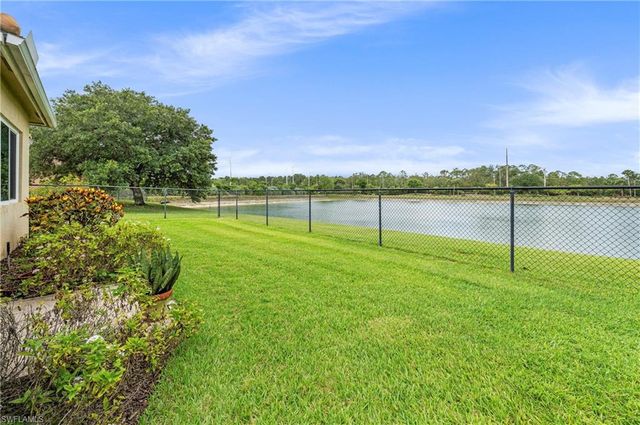 3323 Mystic River DR, Naples, FL 34120