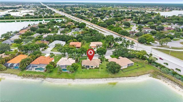 3323 Mystic River DR, Naples, FL 34120