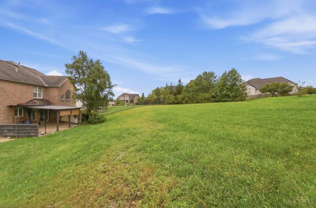 7649 Hunters Trail, West Chester, OH 45069