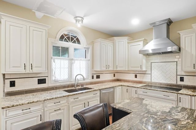 7649 Hunters Trail, West Chester, OH 45069