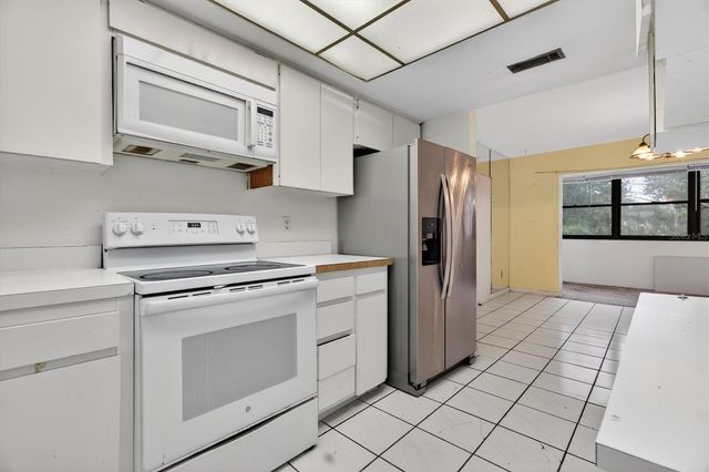 230 ORIENTA POINT STREET 230, Altamonte Springs, FL 32701