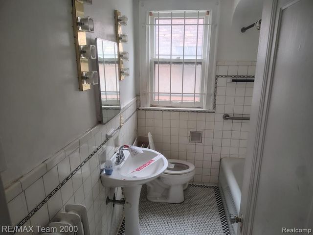 17312 Indiana Street, Detroit, MI 48221