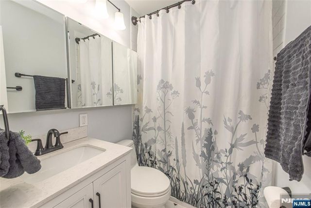 86 Deerfield Road, West Caldwell, NJ 07006