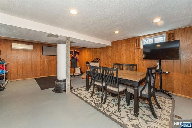 86 Deerfield Road, West Caldwell, NJ 07006