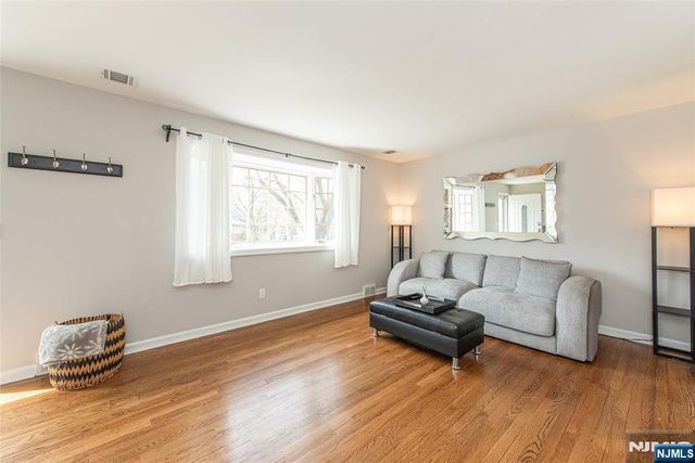 86 Deerfield Road, West Caldwell, NJ 07006