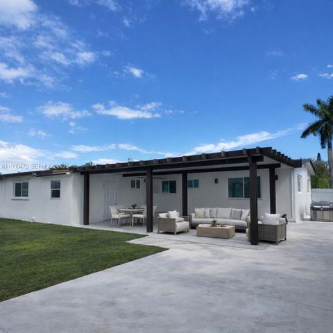 9441 Caribbean Blvd, Cutler Bay, FL 33189