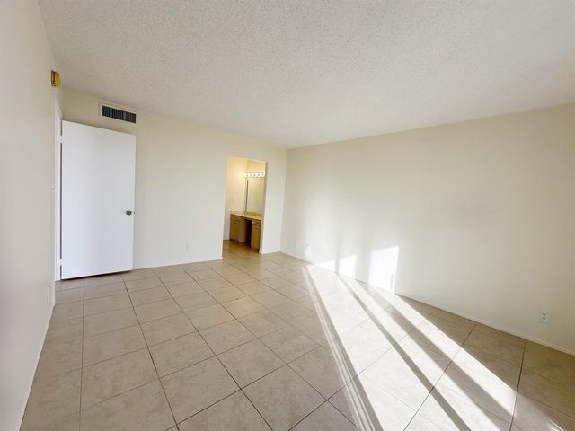 5301 NW 2nd Avenue 401, Boca Raton, FL 33487