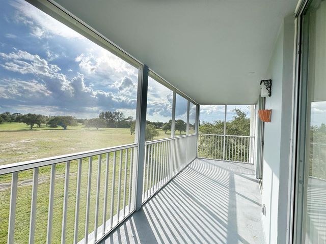 5301 NW 2nd Avenue 401, Boca Raton, FL 33487