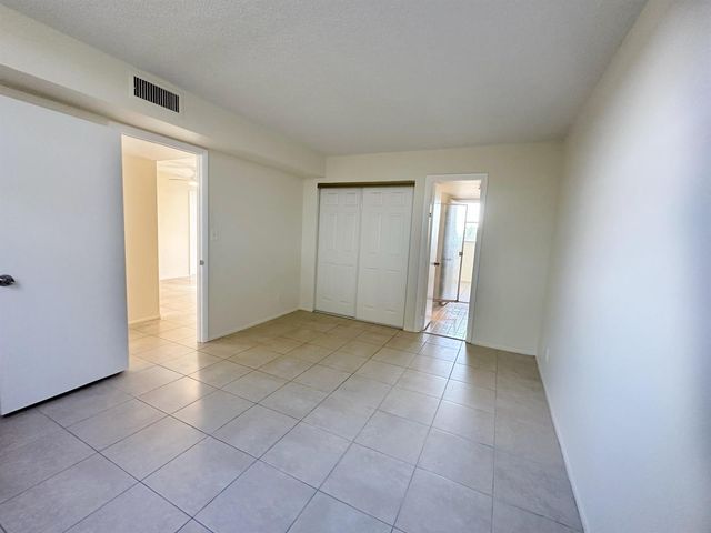 5301 NW 2nd Avenue 401, Boca Raton, FL 33487