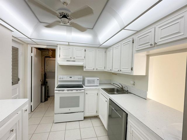 5301 NW 2nd Avenue 401, Boca Raton, FL 33487