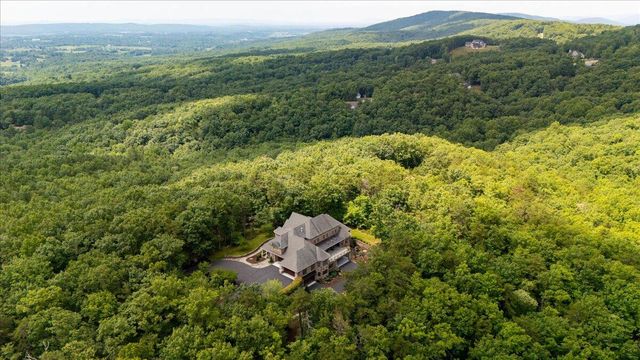 4255 Fortress DR, Blacksburg, VA 24060