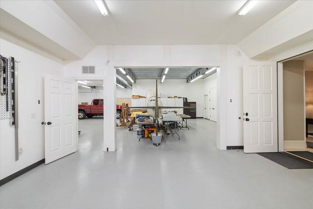 4255 Fortress DR, Blacksburg, VA 24060