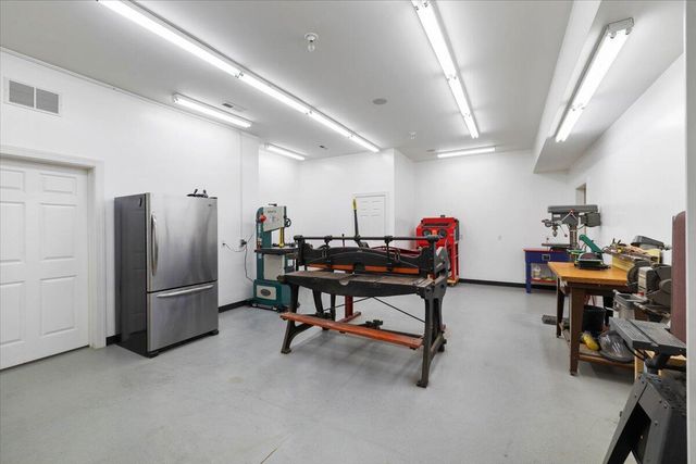 4255 Fortress DR, Blacksburg, VA 24060