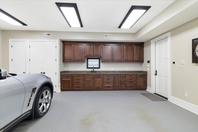 4255 Fortress DR, Blacksburg, VA 24060