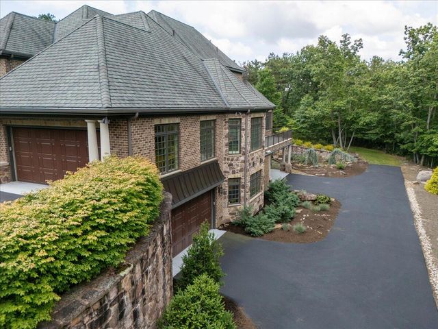 4255 Fortress DR, Blacksburg, VA 24060