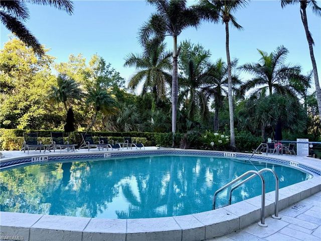 5555 Heron Point DR 101, Naples, FL 34108