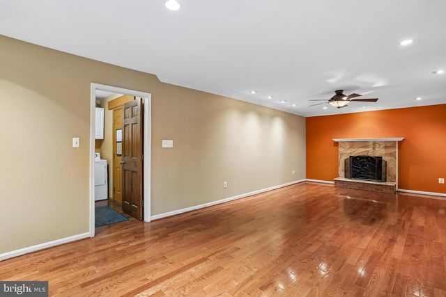110 SUMMIT HALL RD, Gaithersburg, MD 20877