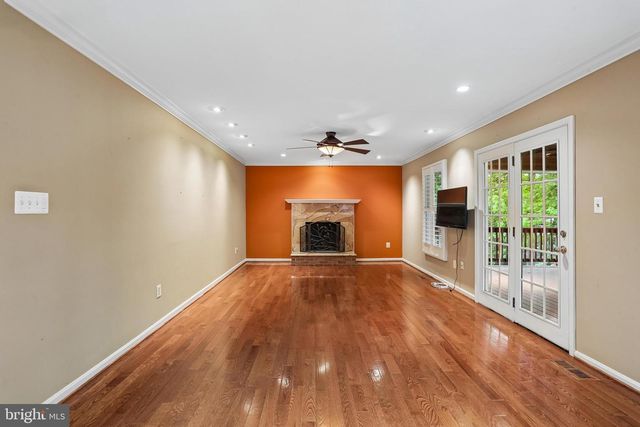 110 SUMMIT HALL RD, Gaithersburg, MD 20877