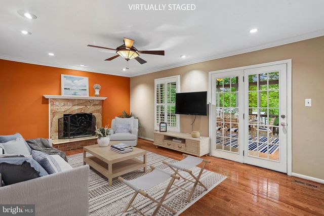 110 SUMMIT HALL RD, Gaithersburg, MD 20877