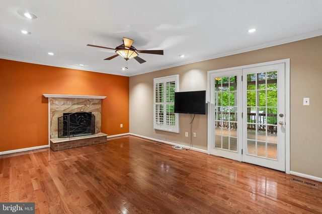110 SUMMIT HALL RD, Gaithersburg, MD 20877