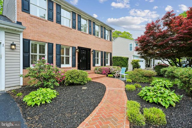110 SUMMIT HALL RD, Gaithersburg, MD 20877