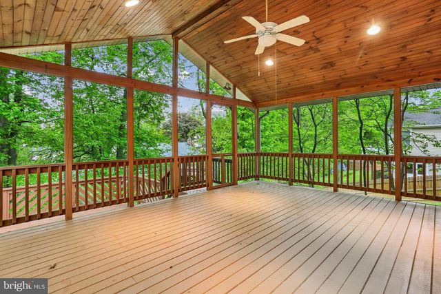 110 SUMMIT HALL RD, Gaithersburg, MD 20877