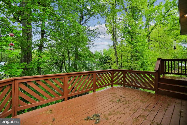 110 SUMMIT HALL RD, Gaithersburg, MD 20877