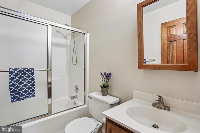 110 SUMMIT HALL RD, Gaithersburg, MD 20877