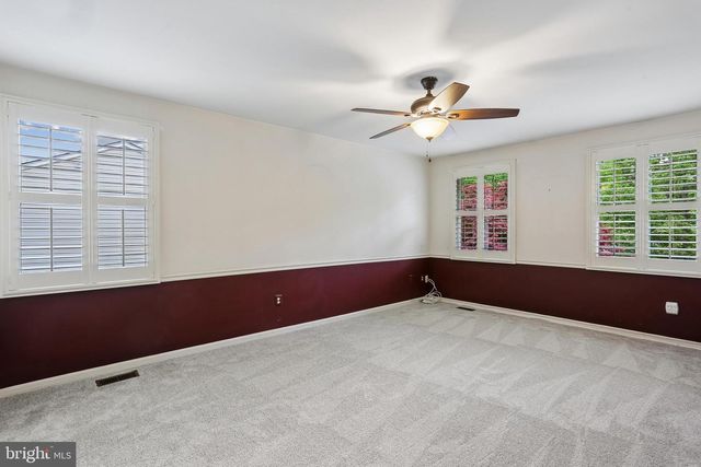 110 SUMMIT HALL RD, Gaithersburg, MD 20877