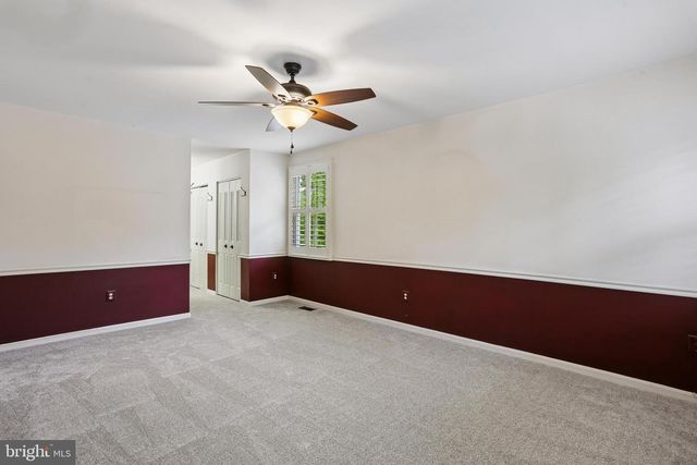 110 SUMMIT HALL RD, Gaithersburg, MD 20877