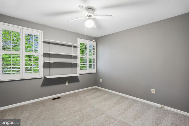 110 SUMMIT HALL RD, Gaithersburg, MD 20877