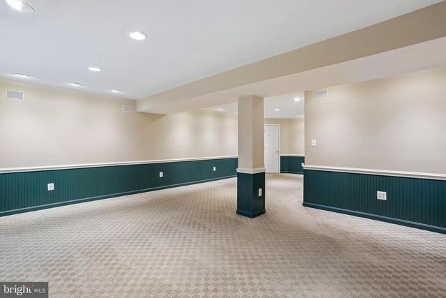 110 SUMMIT HALL RD, Gaithersburg, MD 20877