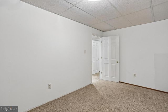 110 SUMMIT HALL RD, Gaithersburg, MD 20877