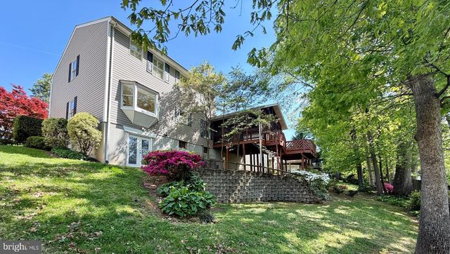 110 SUMMIT HALL RD, Gaithersburg, MD 20877
