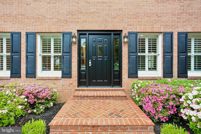 110 SUMMIT HALL RD, Gaithersburg, MD 20877
