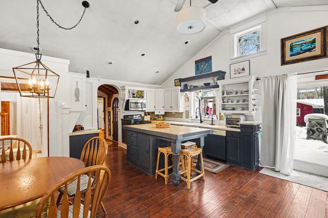 7774 E Saint Huberts Trail, Hesperia, MI 49421