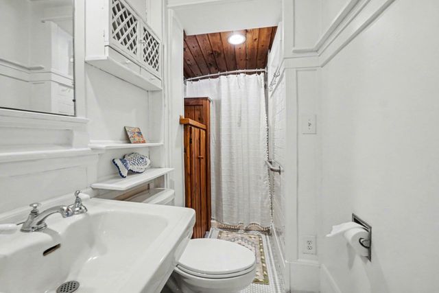 7774 E Saint Huberts Trail, Hesperia, MI 49421