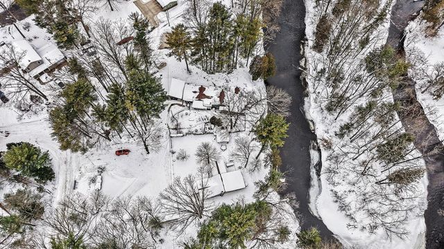 7774 E Saint Huberts Trail, Hesperia, MI 49421