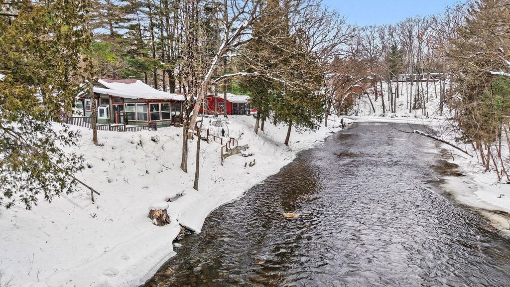 7774 E Saint Huberts Trail, Hesperia, MI 49421