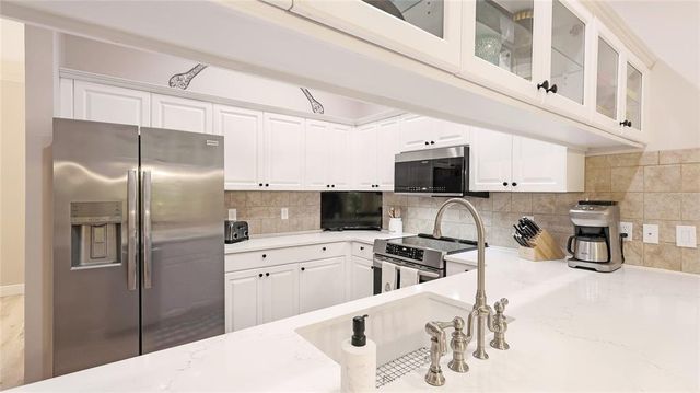 2306 64TH STREET W 17, Bradenton, FL 34209