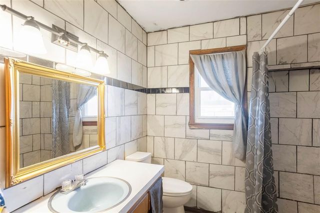 322 Warford Street, Perry, IA 50220