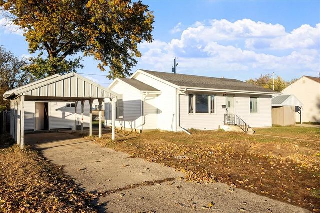 322 Warford Street, Perry, IA 50220