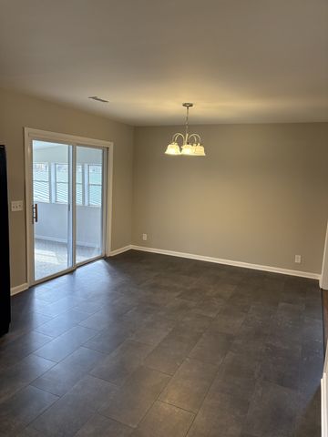 304 Hickory Dr, Old Hickory, TN 37138