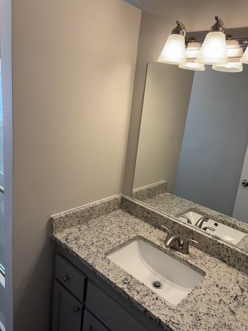 304 Hickory Dr, Old Hickory, TN 37138