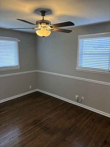 304 Hickory Dr, Old Hickory, TN 37138