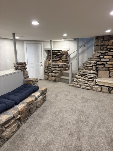 304 Hickory Dr, Old Hickory, TN 37138