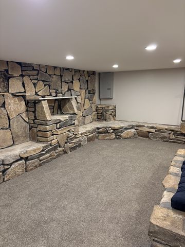 304 Hickory Dr, Old Hickory, TN 37138