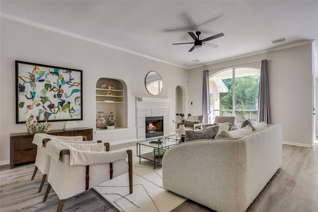 8928 La Siesta BND, Austin, TX 78749