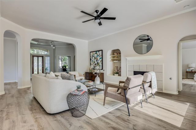 8928 La Siesta BND, Austin, TX 78749